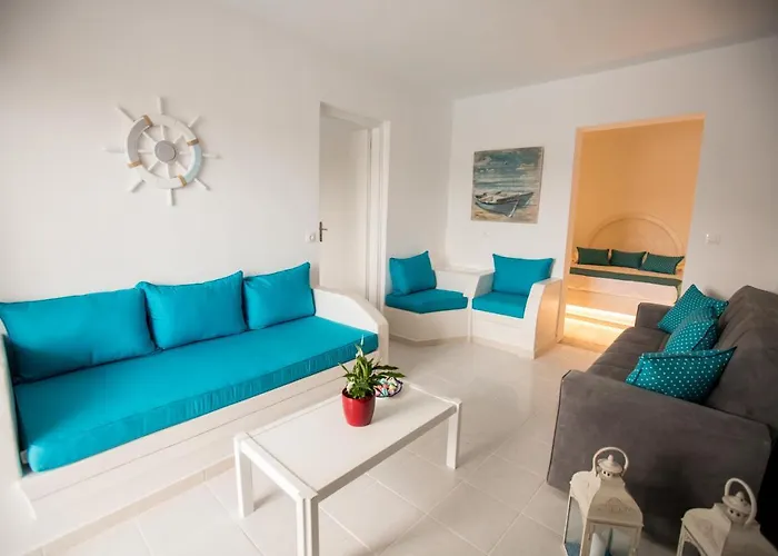 Cave مونوليثوس