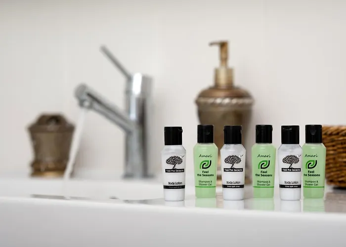 Cave مونوليثوس