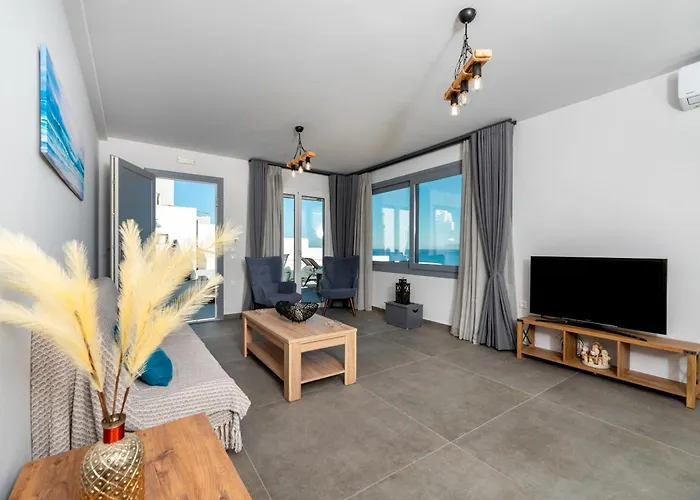 بيت للعطل Cave مونوليثوس