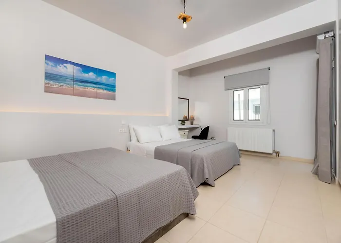 Cave مونوليثوس