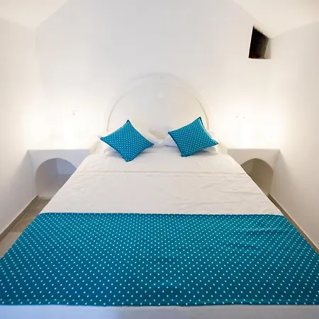 Cave モノリソス