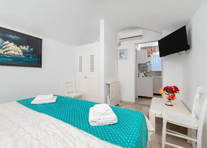 Cave Vakantiehuis Monolithos